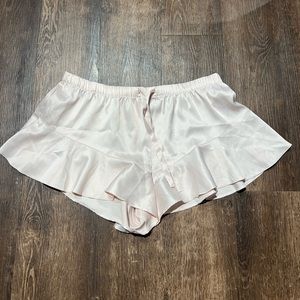 Silky Victoria’s Secret sleep shorts 💕